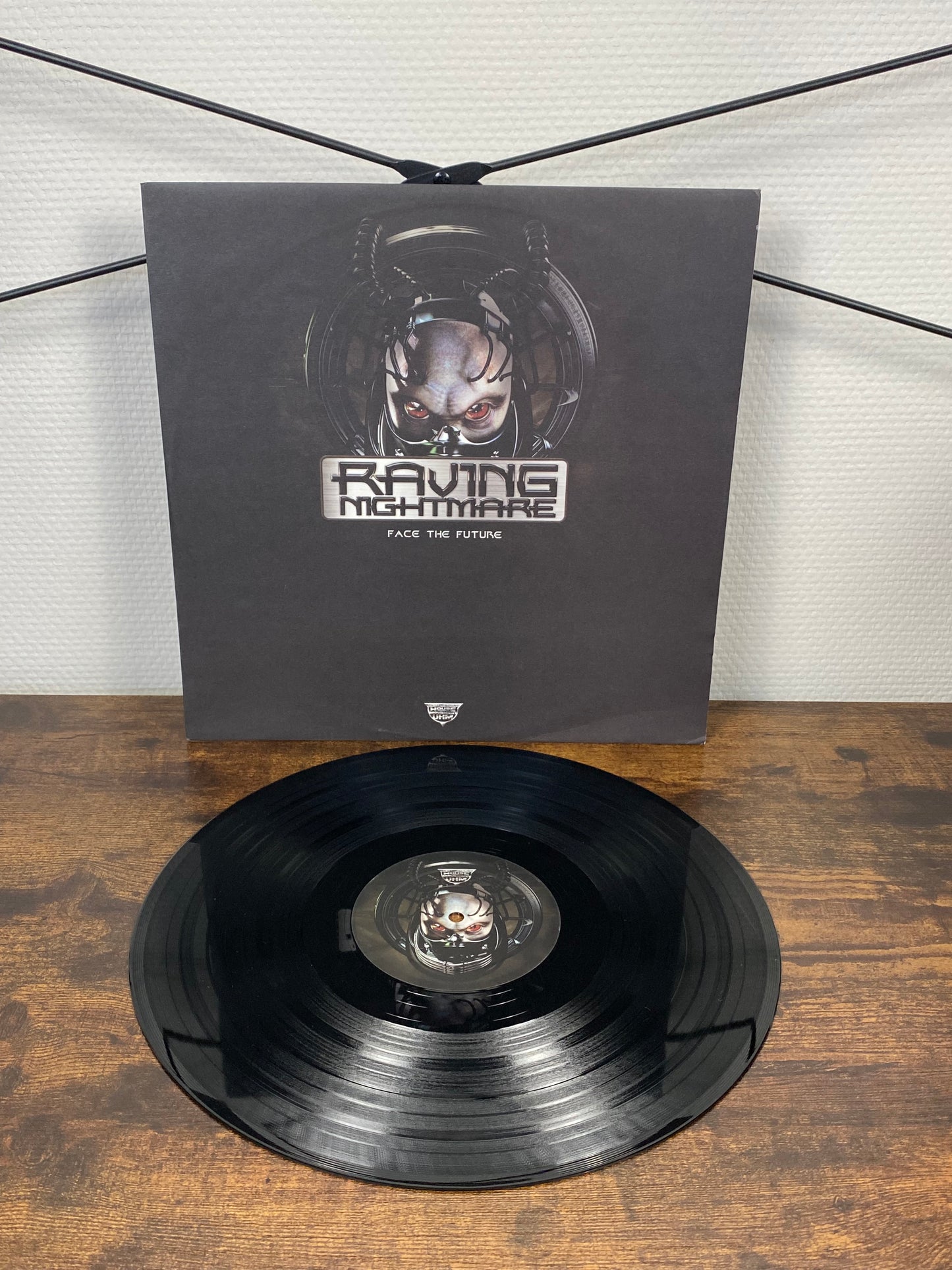 Raving Nightmare - Face The Future (Vinyl)
