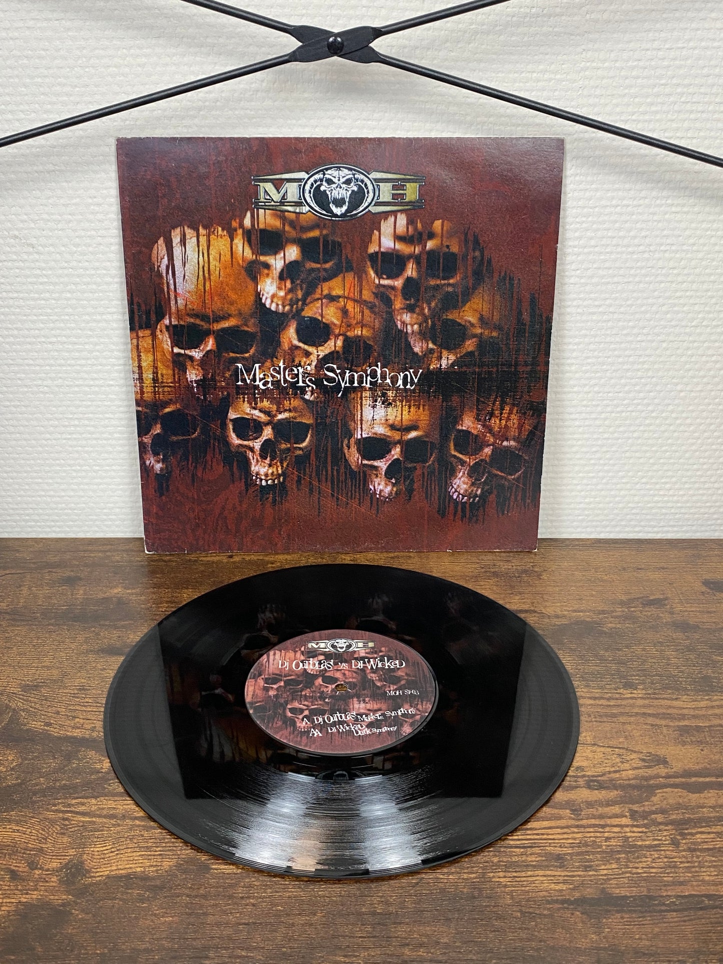 (2001) DJ Outblast vs. DJ Wicked – Masters Symphony (Vinyl)