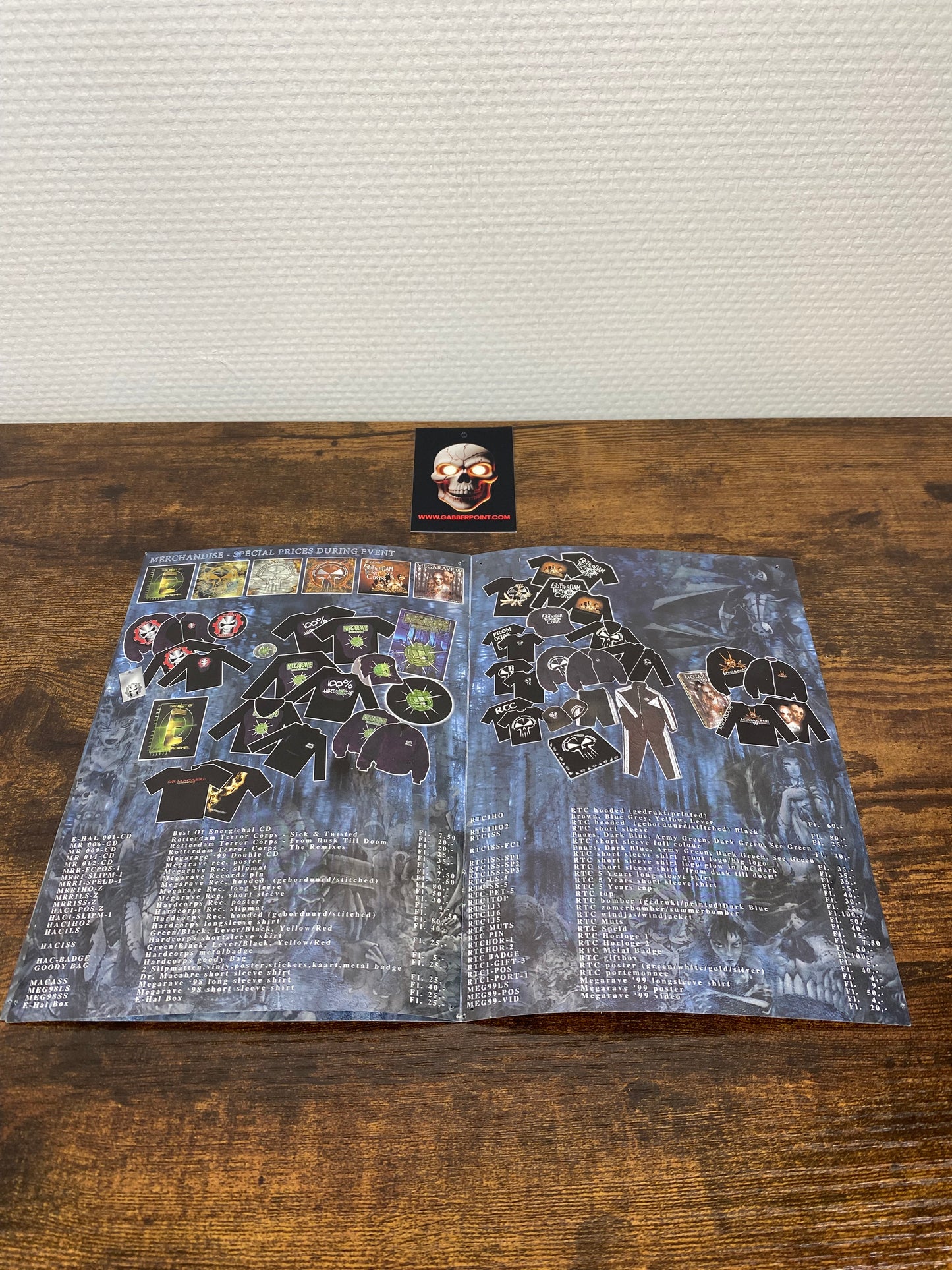 Megarave (1999) - Libretto