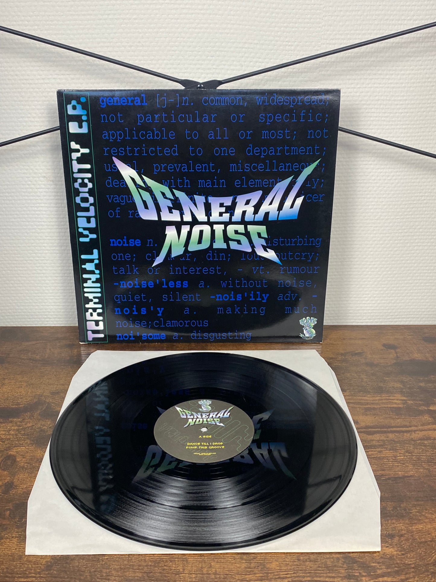 (1995) General Noise – Terminal Velocity E.P. (Vinyl)