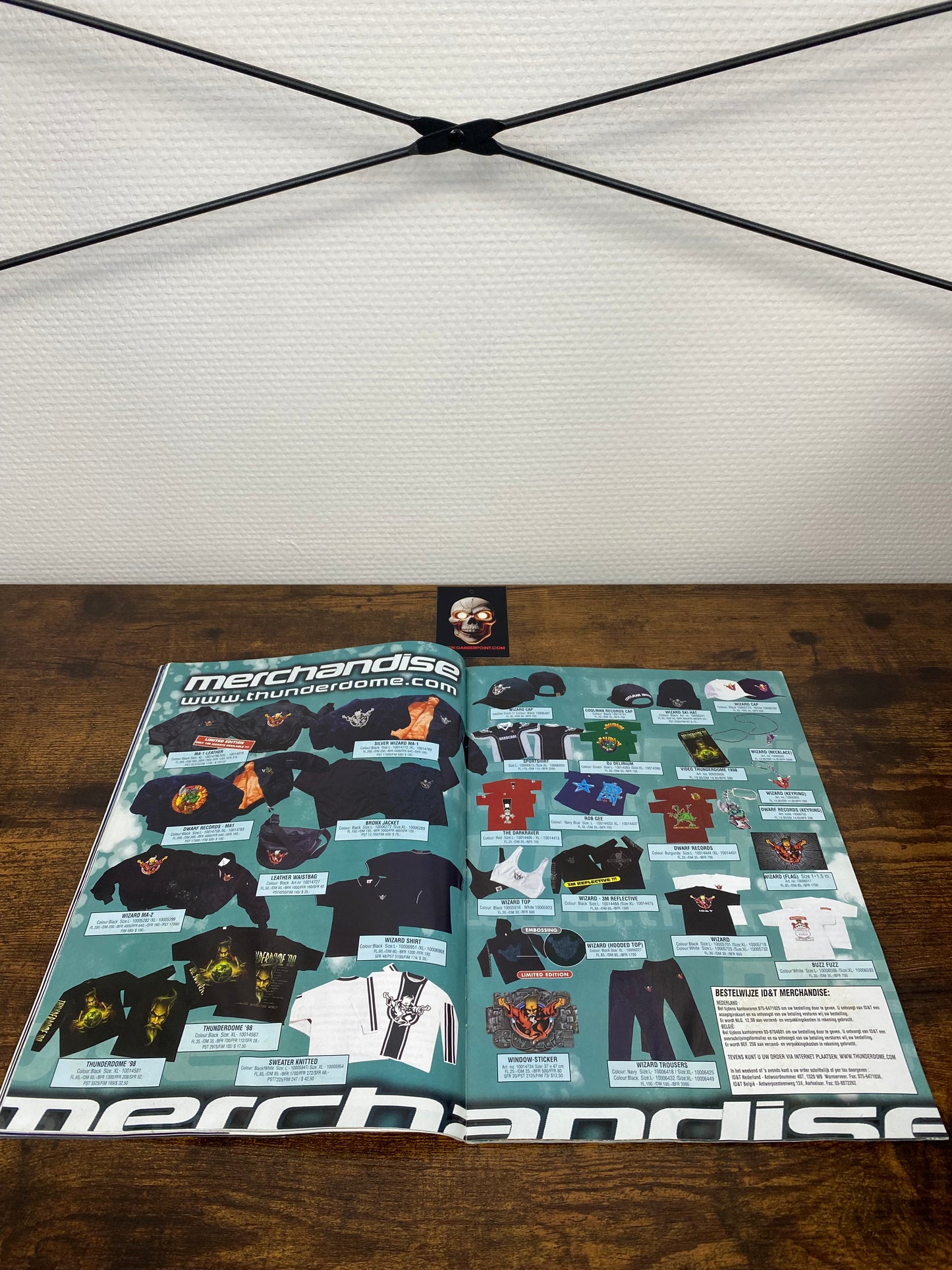 Thundermagazine 28 (1999) - Con il poster di Shadowlands vs Hellraiser!