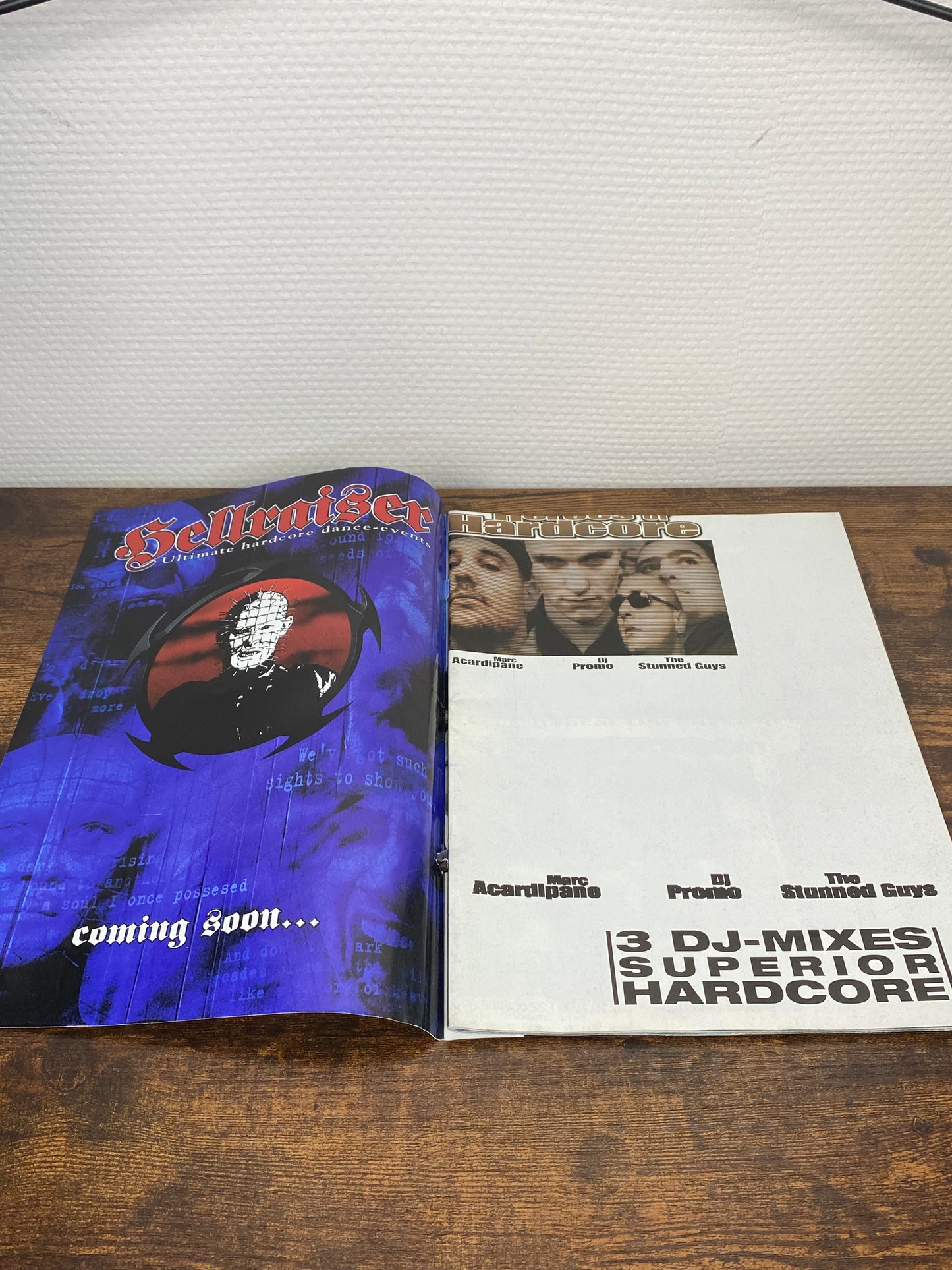(1999) Thundermagazine 34 (Includes a Poster)
