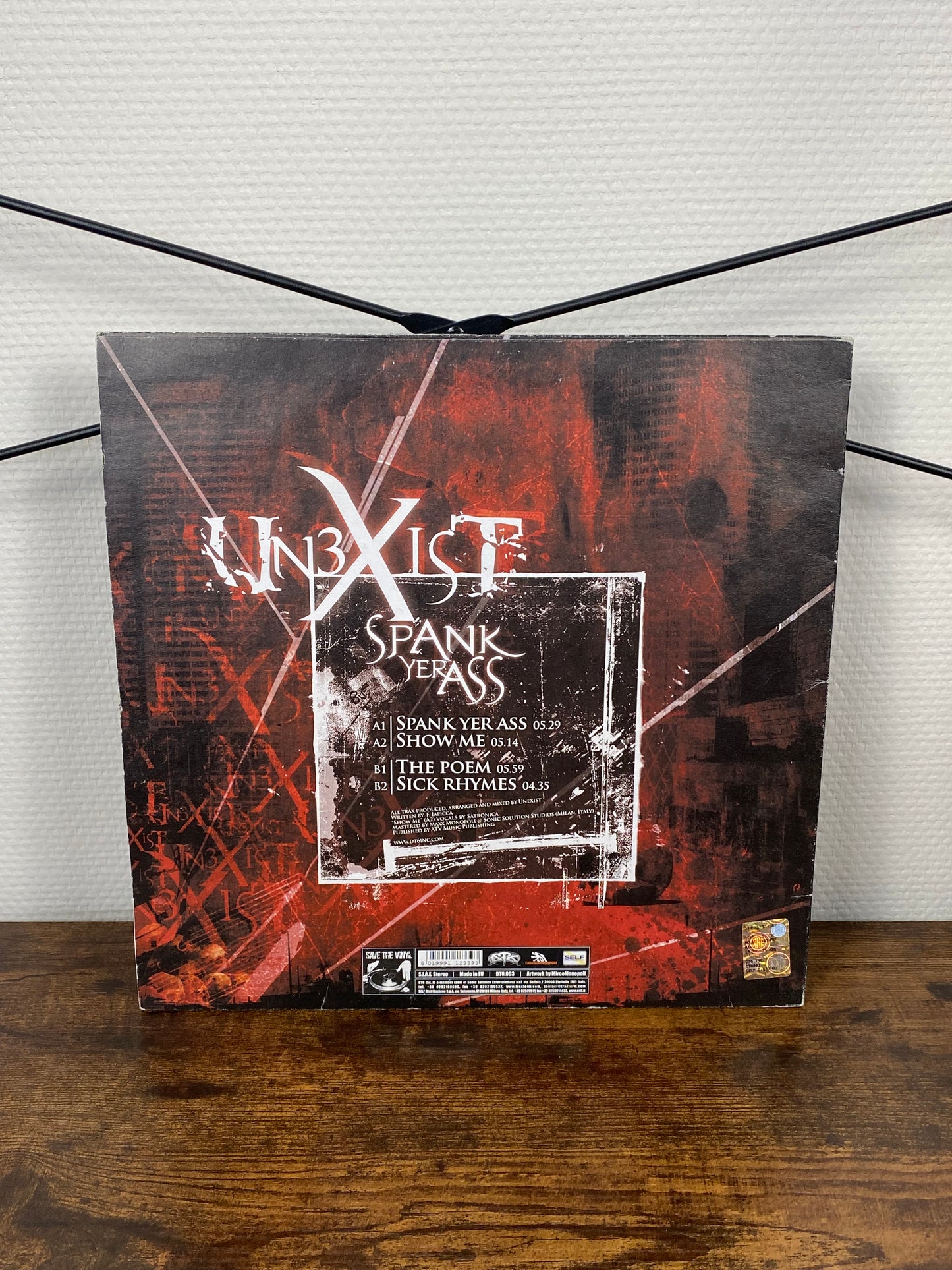 Un3xist – Spank Yer Ass (Vinyl)