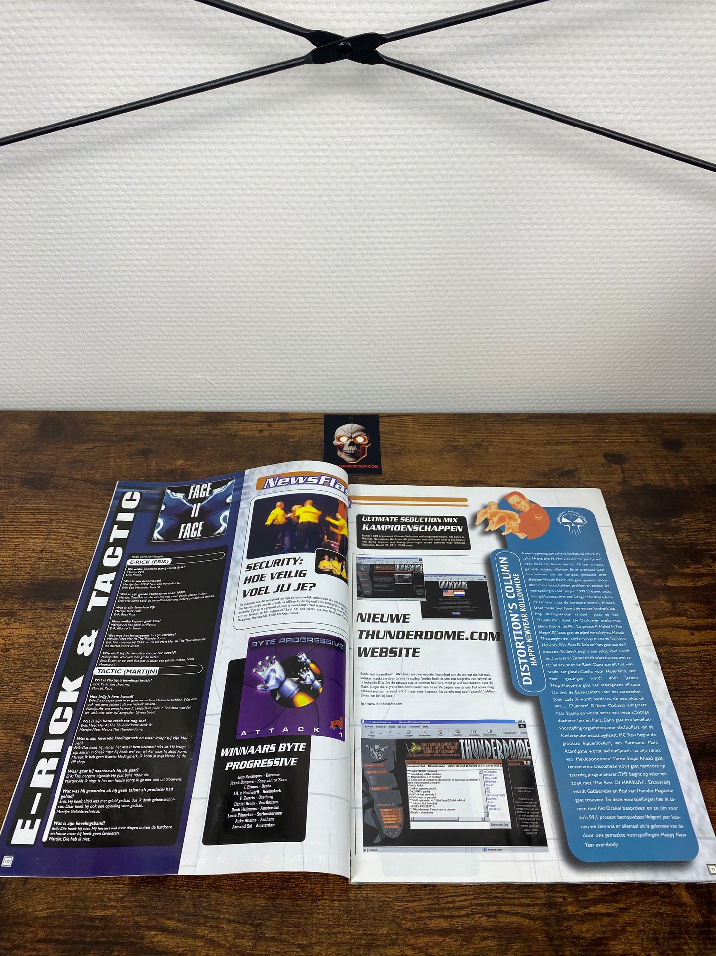 Thundermagazine 28 (1999) - Con il poster di Shadowlands vs Hellraiser!