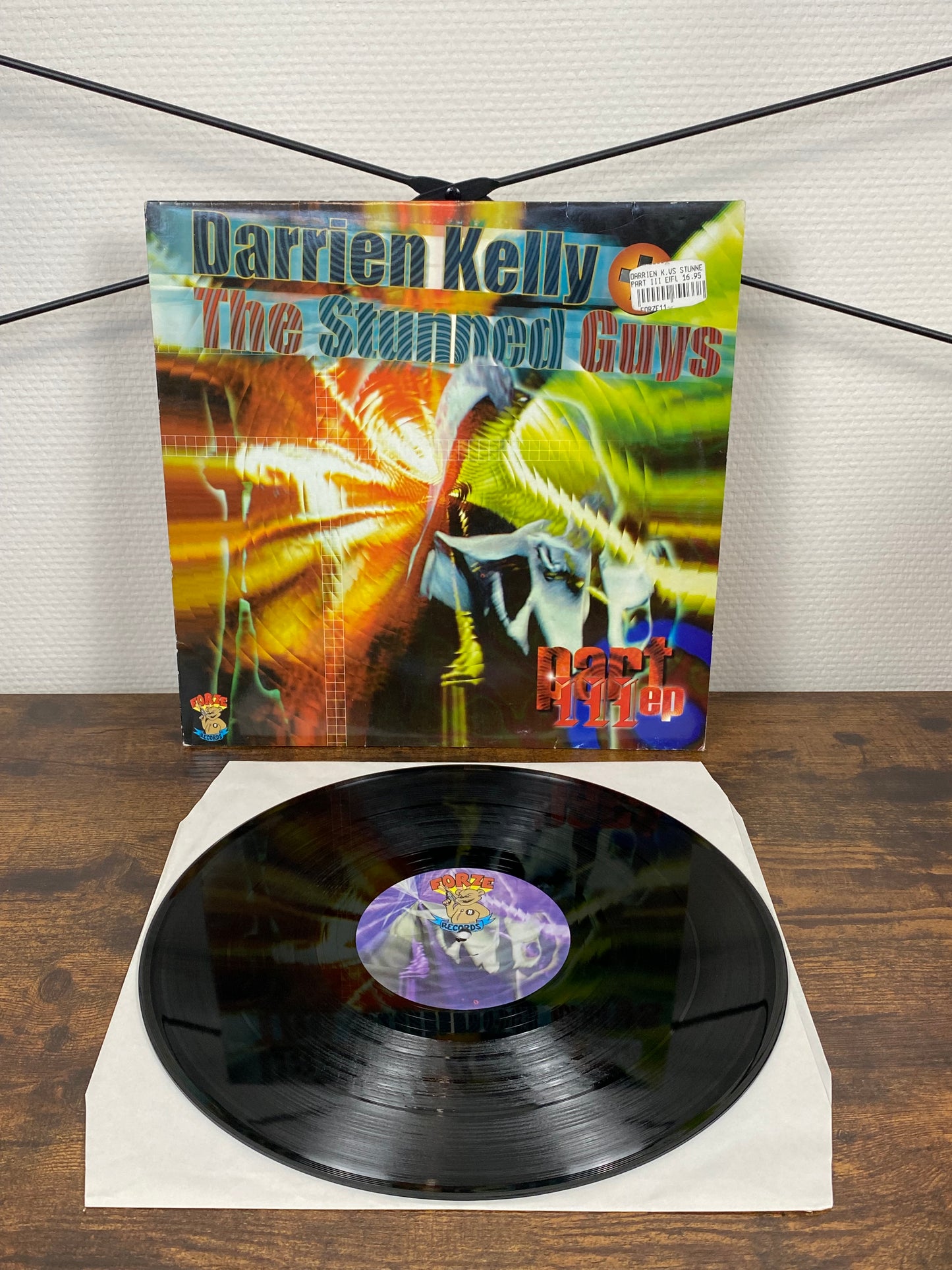 Darrien Kelly + The Stunned Guys – Part III EP (Vinyl)