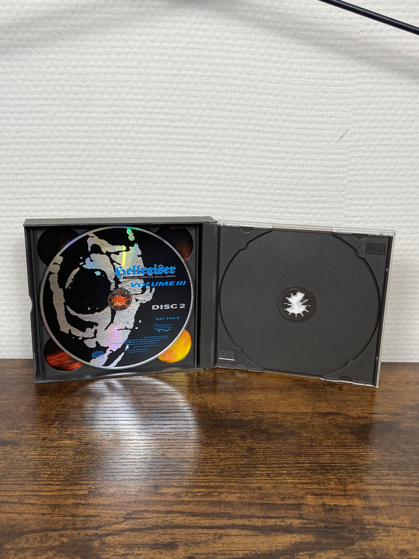(1997) Hellraiser - Ultimate Hardcore Dance Album - Volume III (2x CD)