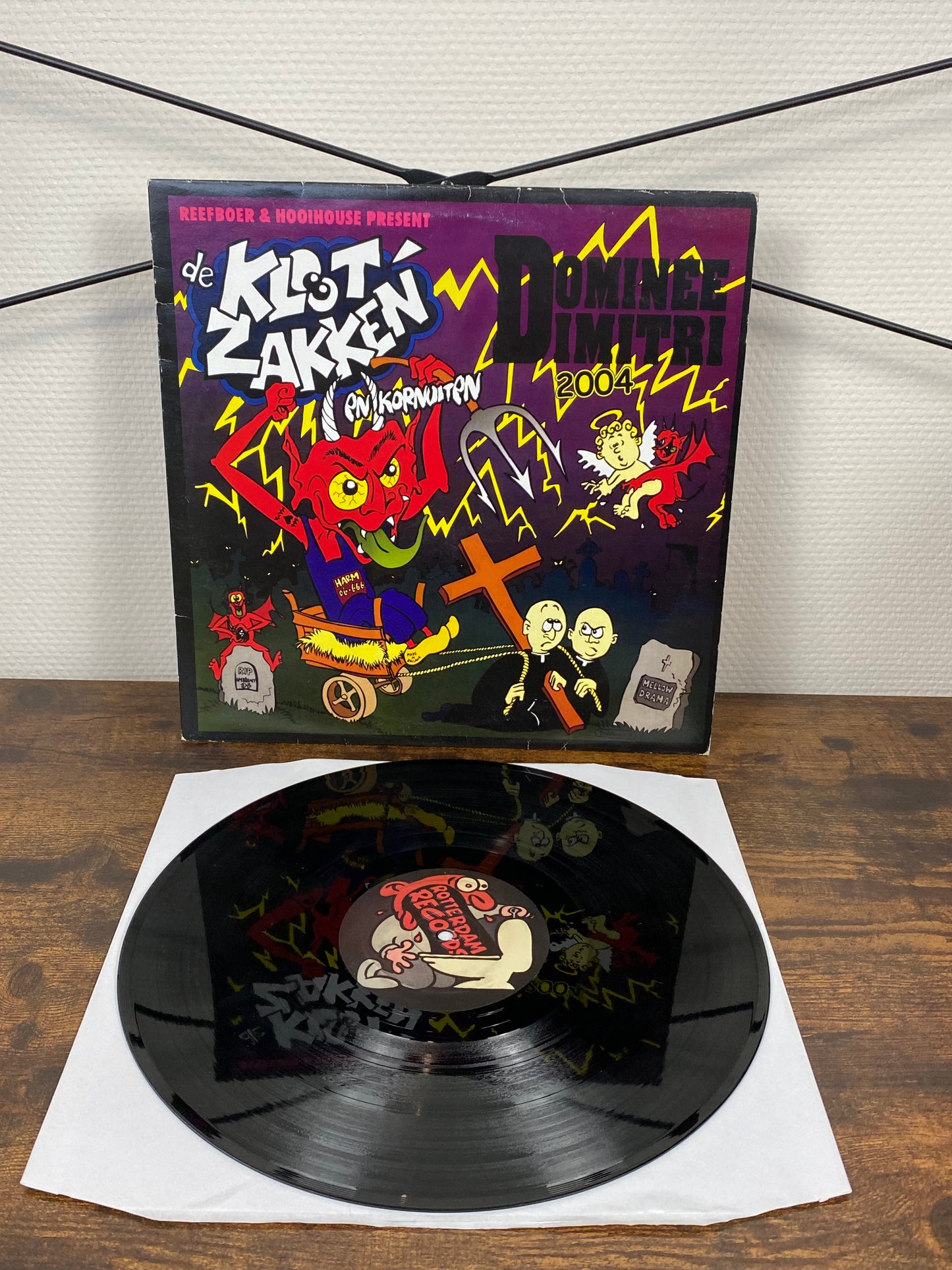 Reefboer & Hooihouse Present De Klootzakken – Dominee Dimitri 2004 (Vinyl)