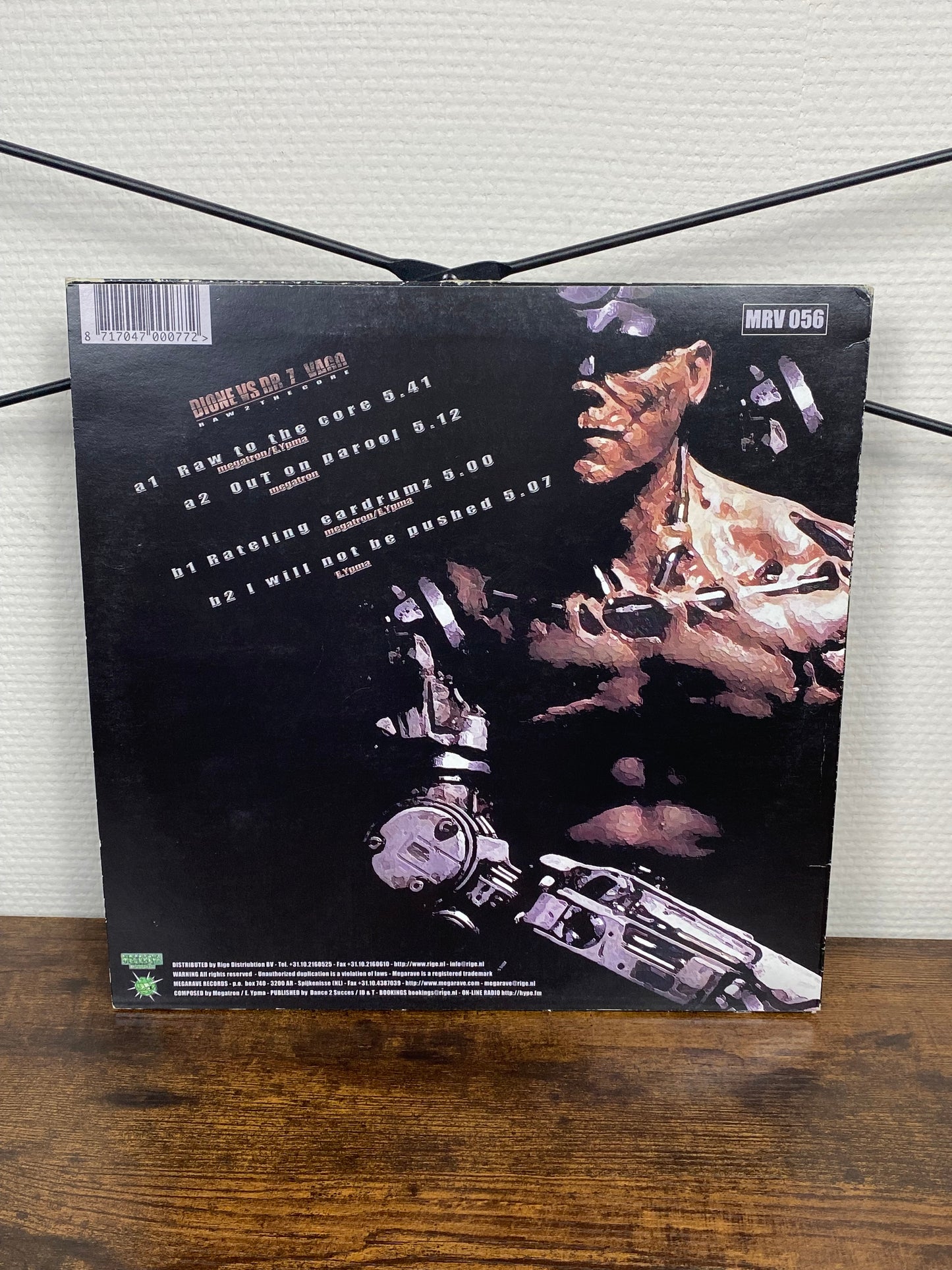 (2002) Dione vs. Dr. Z-Vago – Raw 2 The Core (Vinyl)