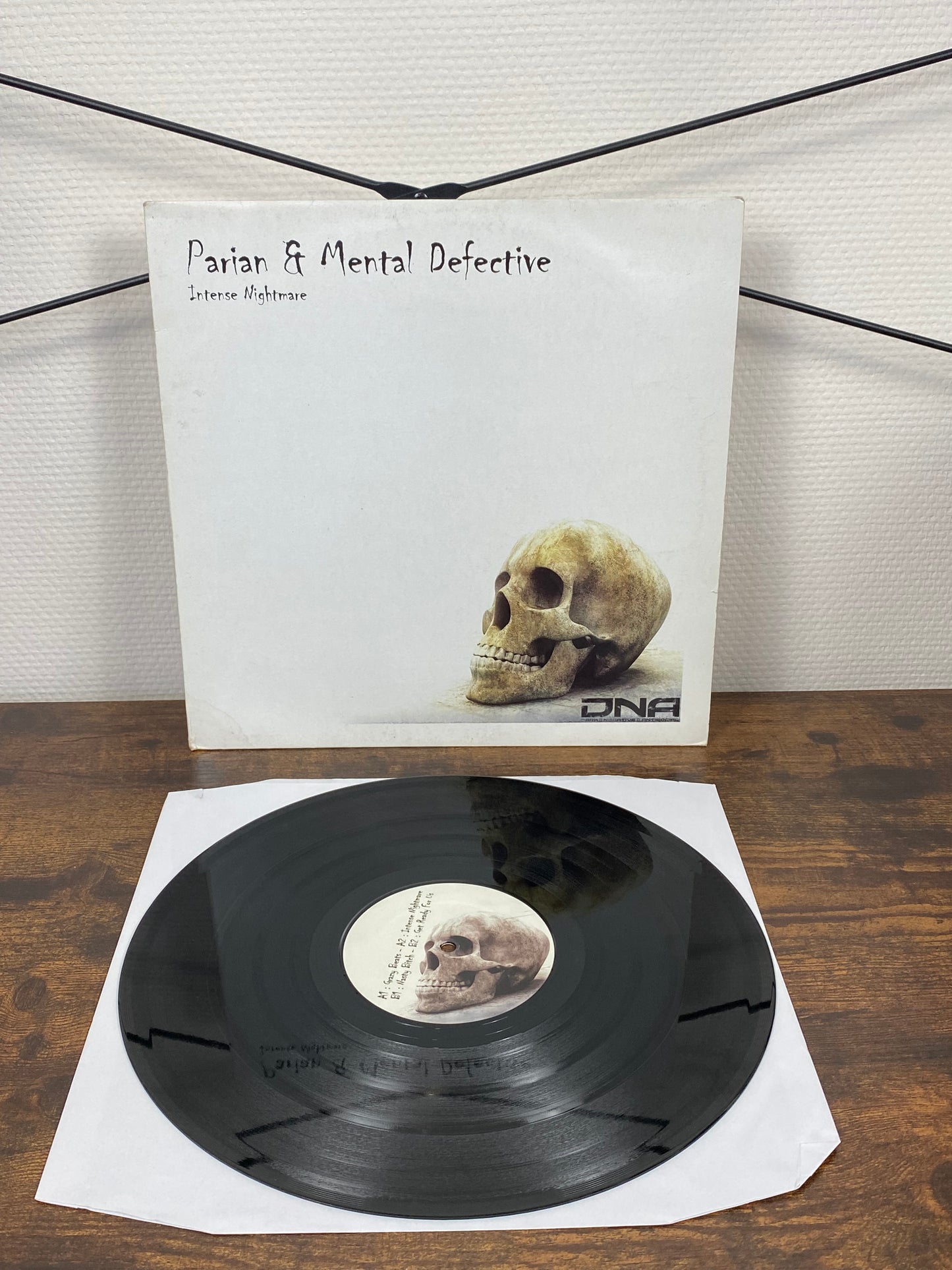 Parian & Mental Defective – Intense Nightmare (Vinyl)