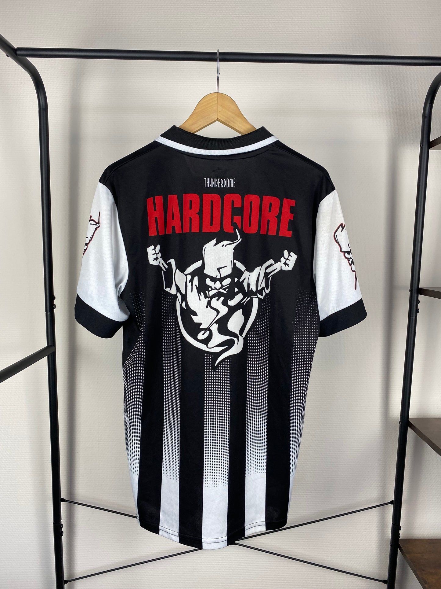 Thunderdome Die Hard soccershirt - Size L