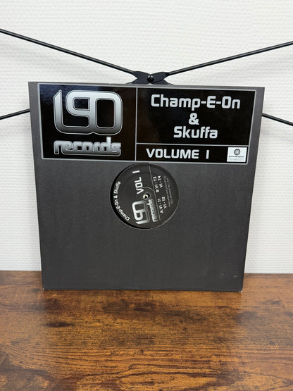 (2008) Champ-E-On & Skuffa – Volume I (Vinyl, Hardcore, Gabber)