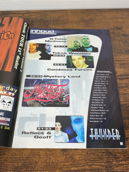 (1999) Thundermagazine 32 (With Symbiont & Masters of Hardcore Double-Sided Poster)