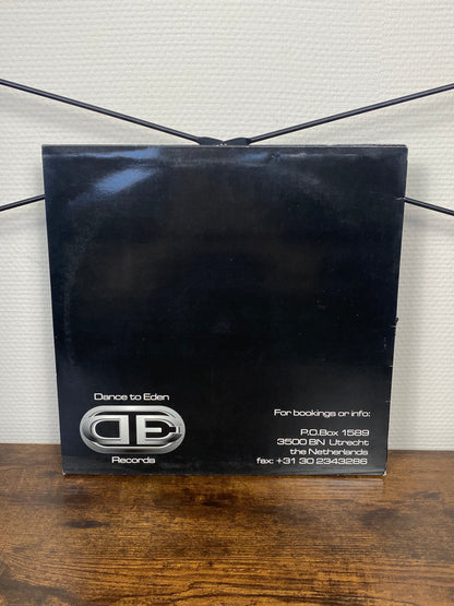 (1997) DJ Paralizer – Move Your Body (Vinyl)