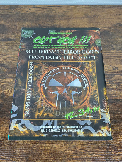 (1998) Strobe Magazine 31 (With Hellraiser The Box & Multigroove Double-Sided Poster!)