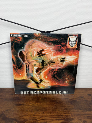 (1996) Cybernators – Not Responsible !!!! (Vinyl, Hardcore, Gabber)