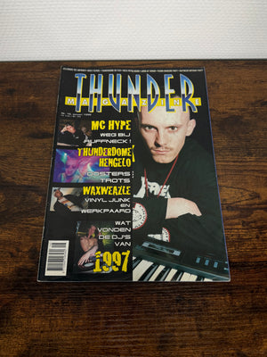 (1998) Thunder Magazine 16