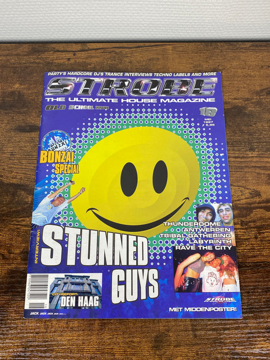 (1997) Strobe Magazine 18