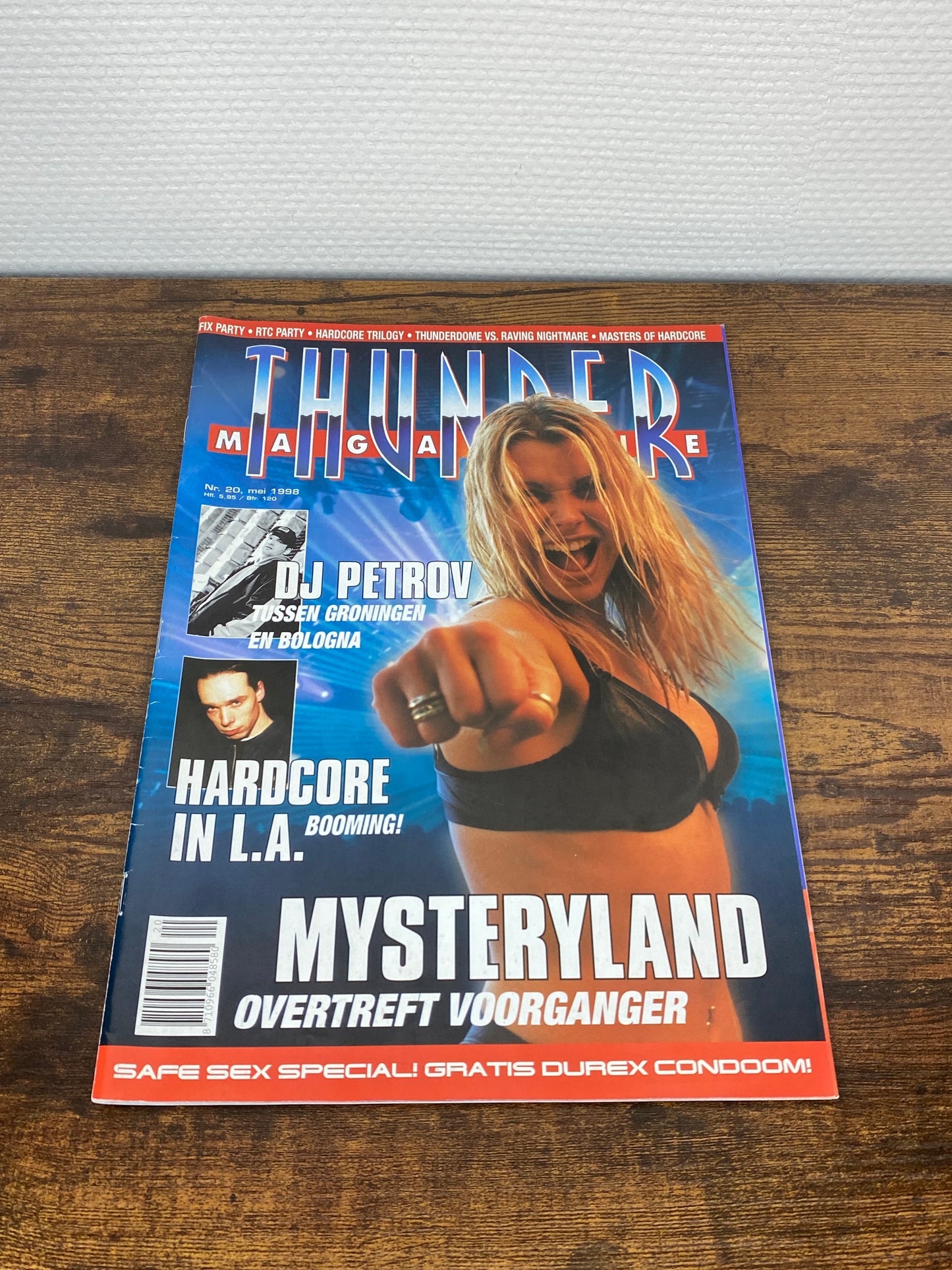(1998) Thundermagazine 20 (With Marshall Masters Poster)
