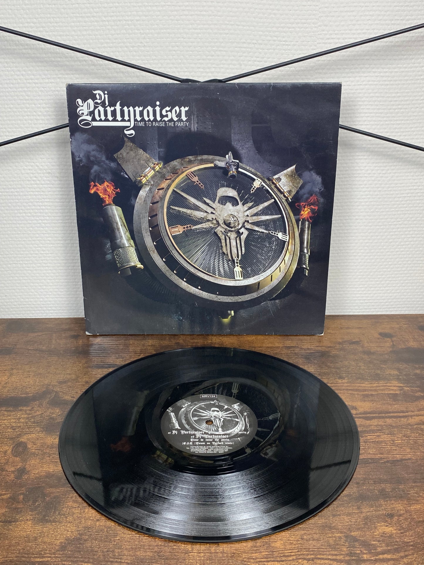 (2009) DJ Partyraiser – Time To Raise The Party (Vinyl)