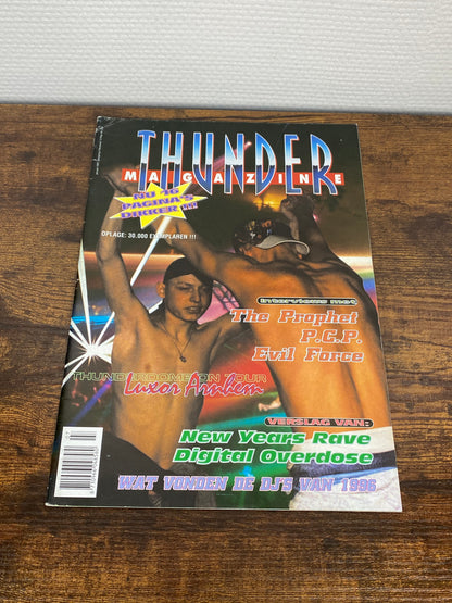 (1997) Thunder Magazine 5