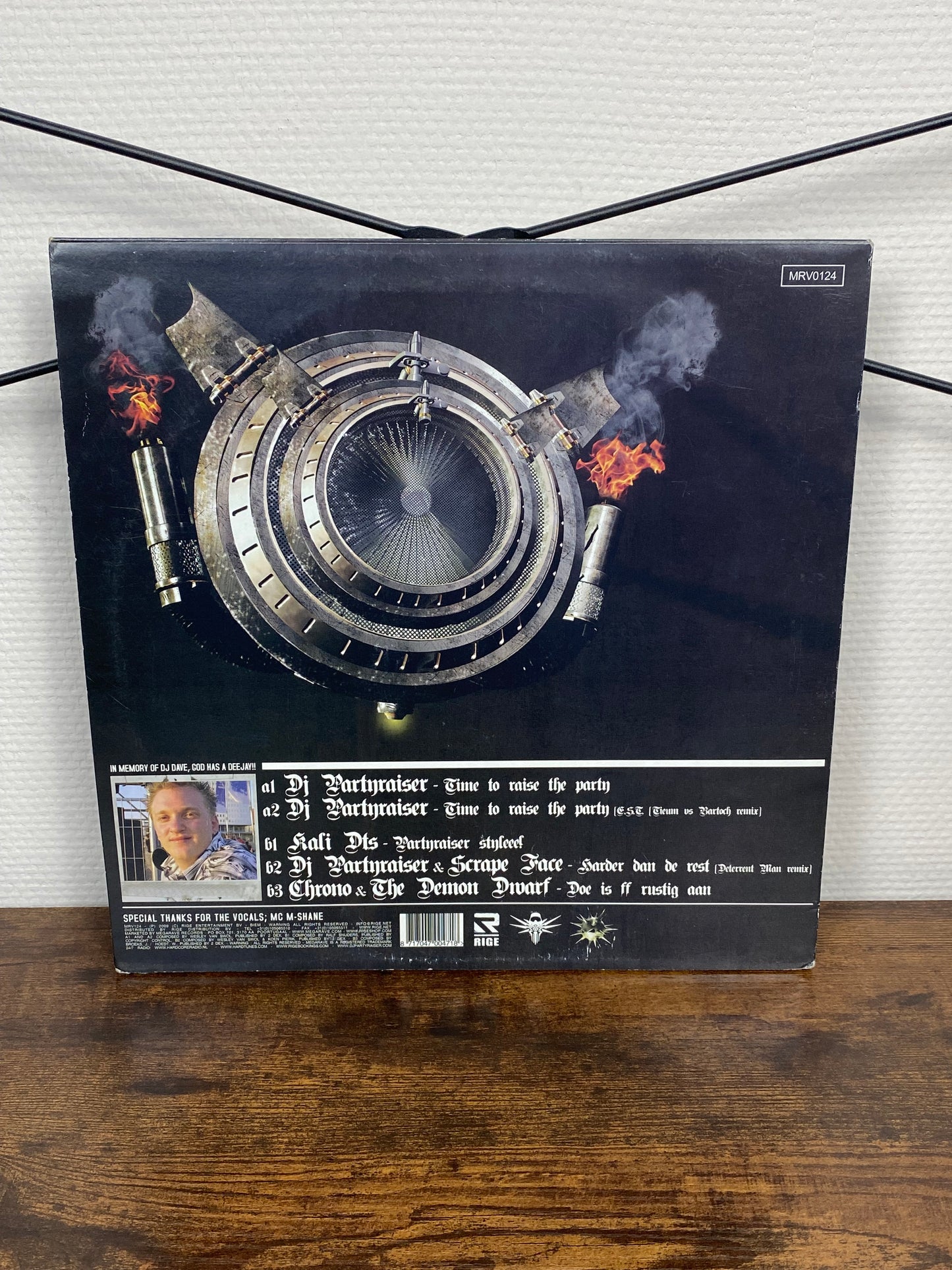 (2009) DJ Partyraiser – Time To Raise The Party (Vinyl)
