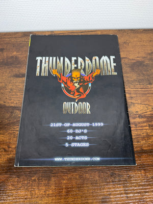 (1999) Thunder Magazine 32 (Including Symbiont & MOH 1999 Poster)