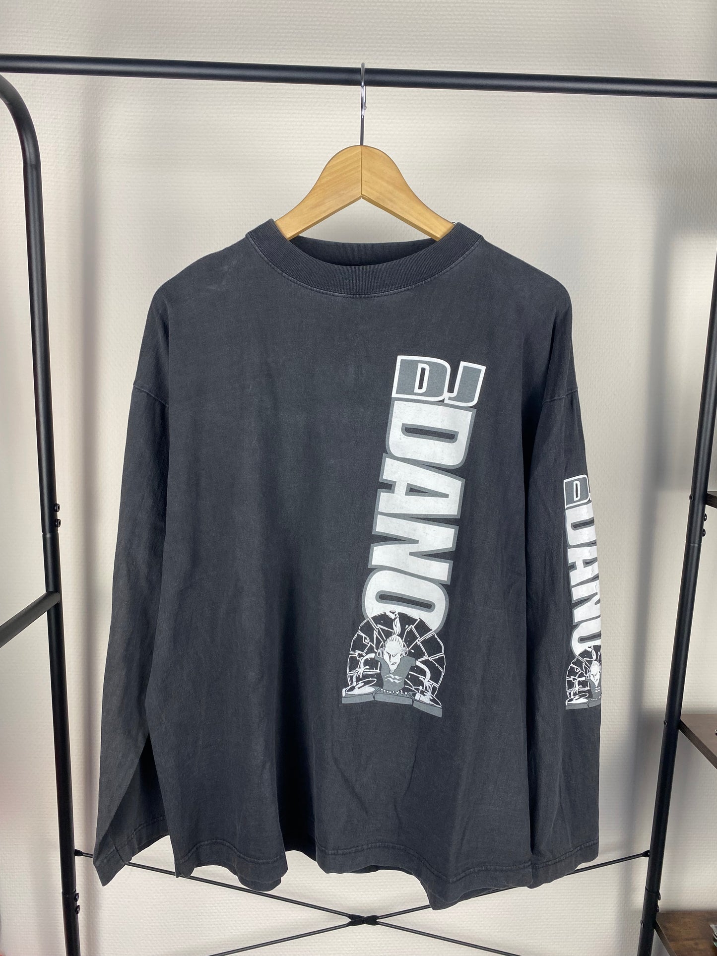 ID&T DJ Dano longsleeve - Size L