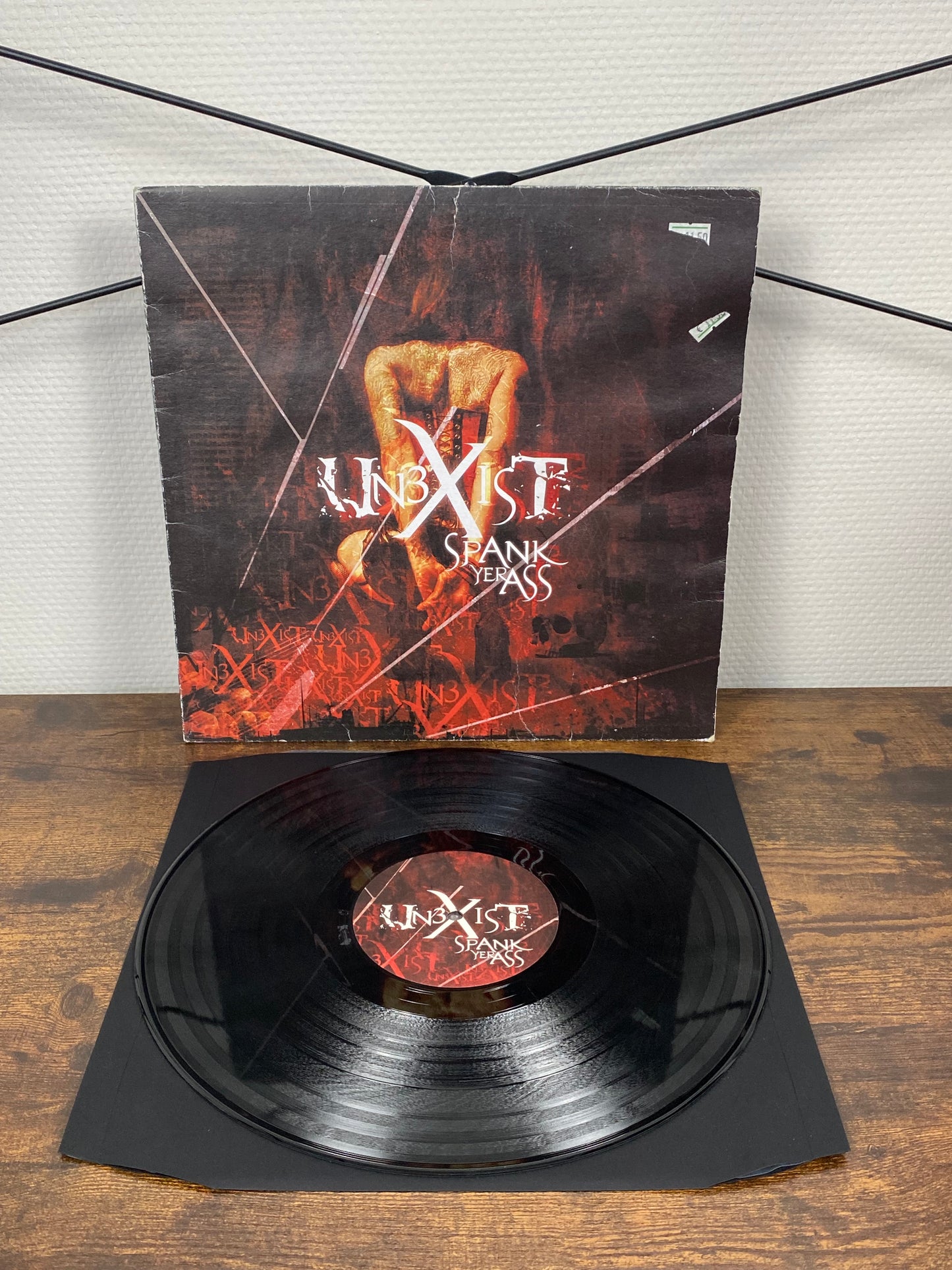 Un3xist – Spank Yer Ass (Vinyl)