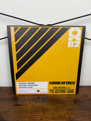 (2004) Sonic Offensive – The Second Wave (Vinyl, Hardstyle)