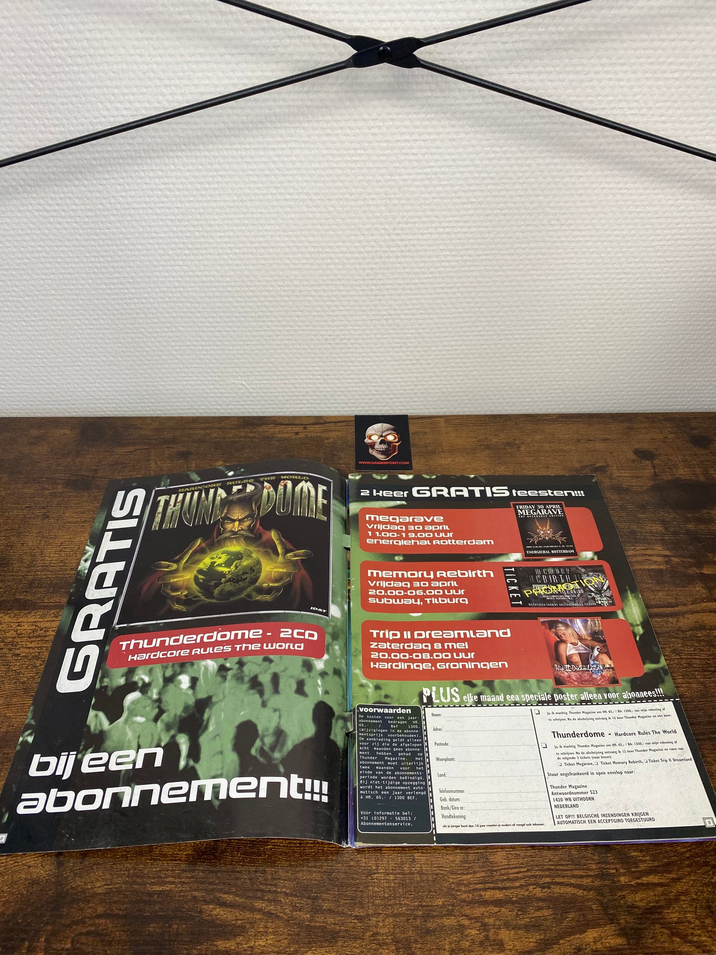 Thundermagazine 31 (1999) - (with neophyte records poster)