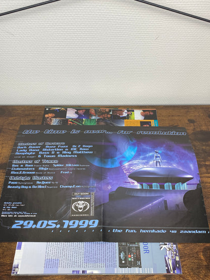 (1999) Thundermagazine 32 (With Symbiont & Masters of Hardcore Double-Sided Poster)