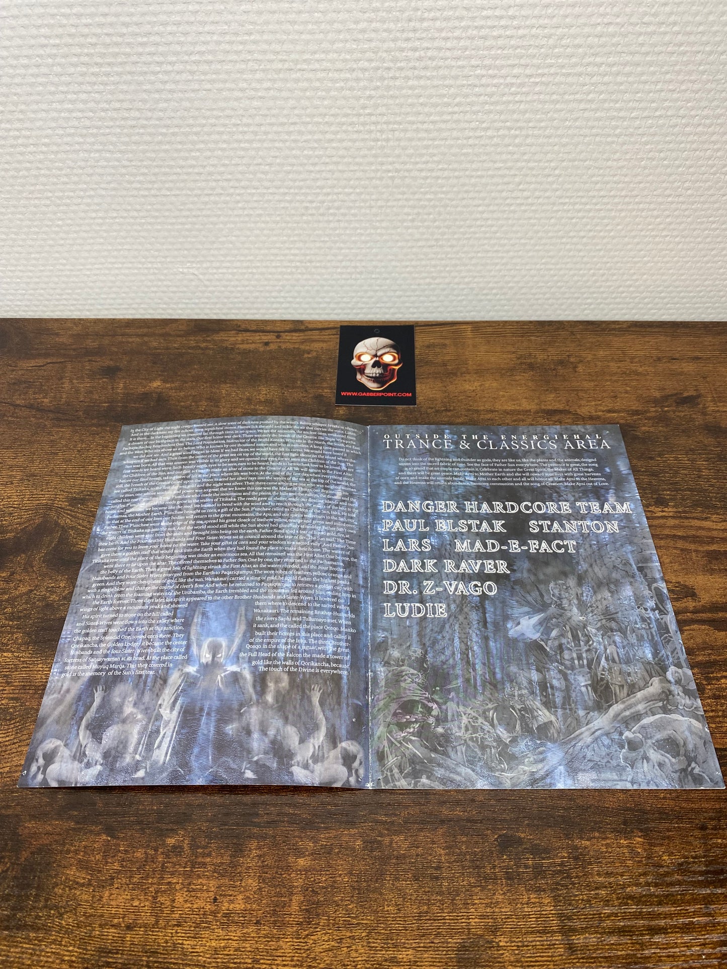 Megarave (1999) - Libretto