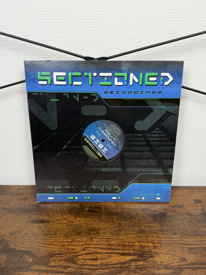 (2002) Isis – Quadrant / Fade (Vinyl, Hard Trance, Trance)