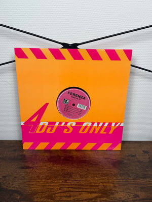 (2002) Ferenza – This Is It (Vinyl, Hard Trance)