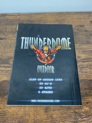 (1999) Thundermagazine 32 (With Symbiont & Masters of Hardcore Double-Sided Poster)