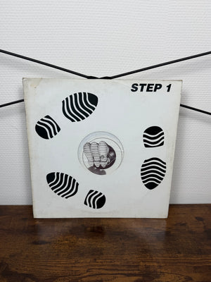(1994) 3 Steps Ahead – Step 1 (Vinyl, Hardcore, Gabber)