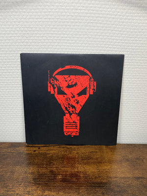 (2006) Enzyme X – Illuminati / Hypothermia (Vinyl)