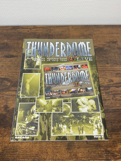 (1998) Thundermagazine 23