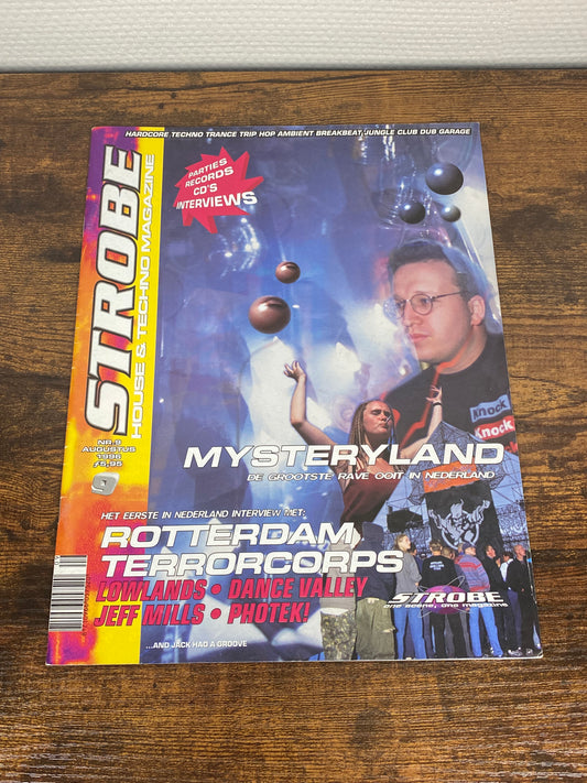 (1996) Strobe Magazine 9