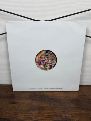 (1996) Not-A-DJ Featuring Nathalie* – Out Of Control (Vinyl, Hardcore, Happy Hardcore, Eurodance, Hard House)