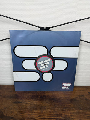 (2005) DJ Yoeri vs. DJ Deko – The Way We See It (Vinyl, Hardstyle)