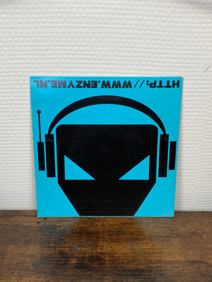 (2002) Enzyme X – Parasomnia / Traces Of Insanity (Vinyl)