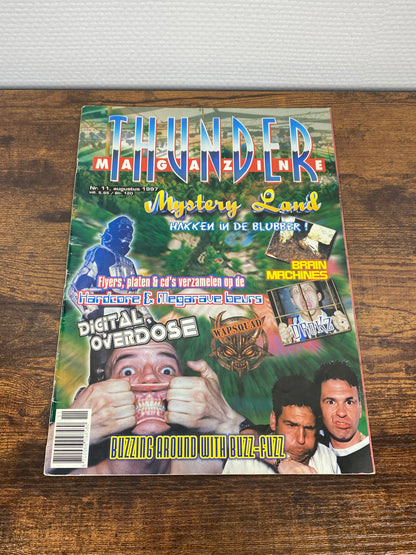 (1997) Thunder Magazine 11