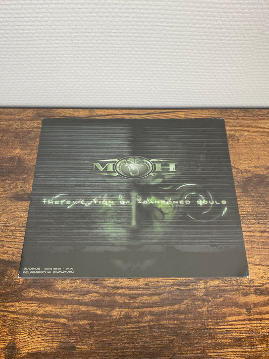 (2003) Masters of Hardcore · The evilution of abondoned souls Booklet
