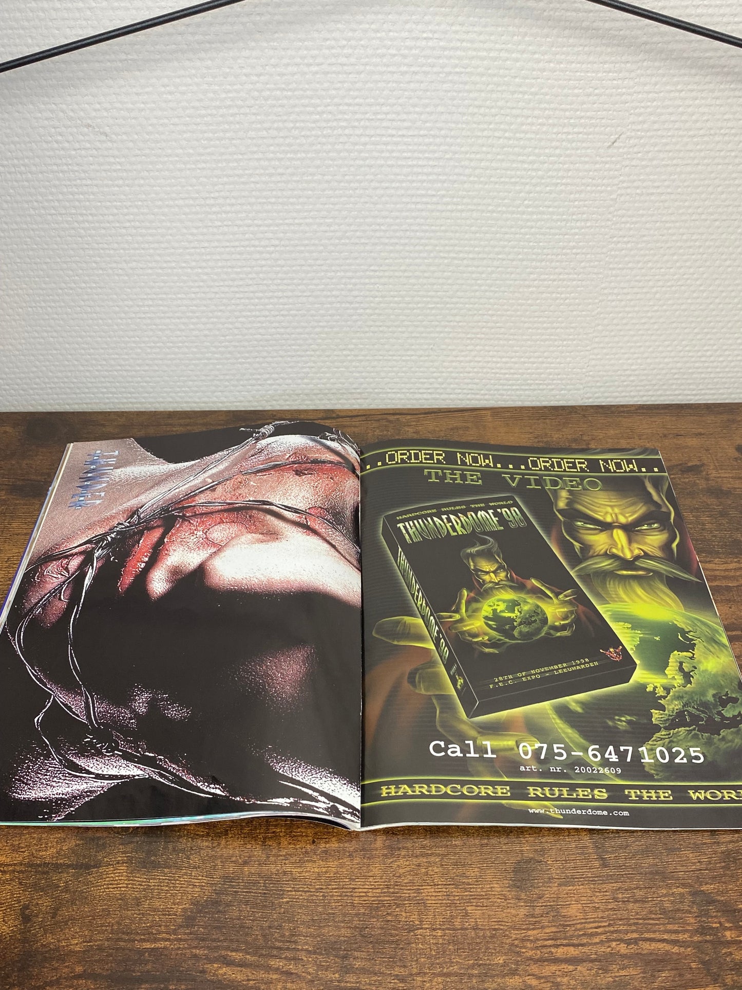 (1999) Thundermagazine 29 (Includes a Double-Sided Poster)