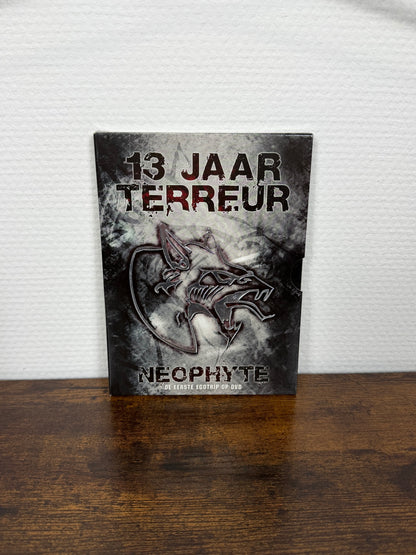 (2005) Neophyte – 13 Jaar Terreur - De Eerste Egotrip Op DVD (DVD)