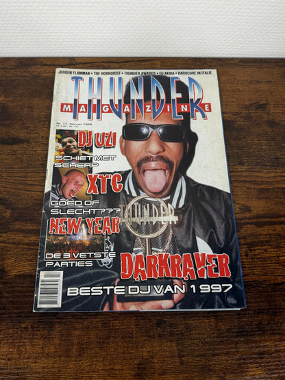 (1998) Thunder Magazine 17