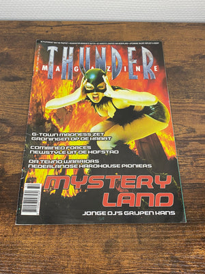 (1999) Thundermagazine 32 (With Symbiont & Masters of Hardcore Double-Sided Poster)